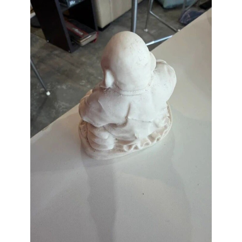 Statue - Picture 3 of 5